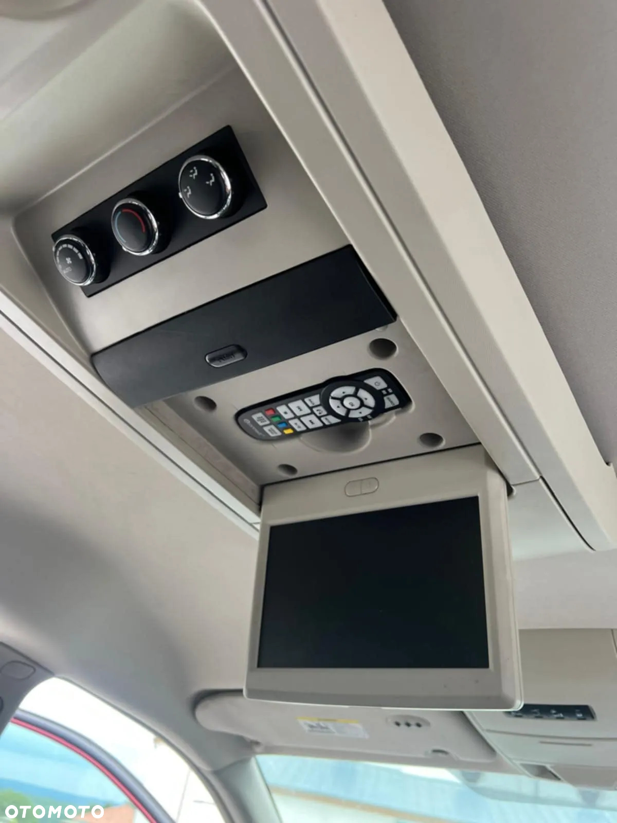 Chrysler Town & Country 3.6 Touring - 13
