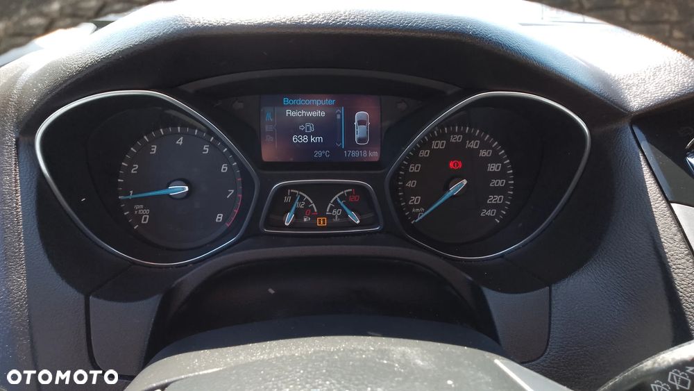 Ford Focus 1.0 EcoBoost Trend Sport - 11