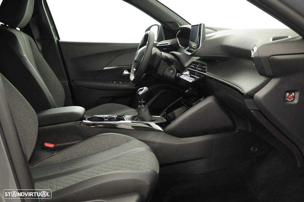 Peugeot 2008 1.2 Allure - 22