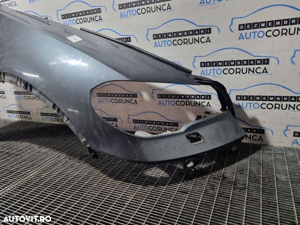 Aripa Dreapta Fata BMW X5 E70 Facelift 2010 - 2013 4 Usi Platingrau metallic A68/7 (1280) - 2