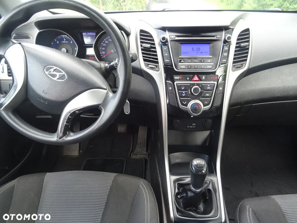 Hyundai i30 blue 1.6 CRDi Style - 3