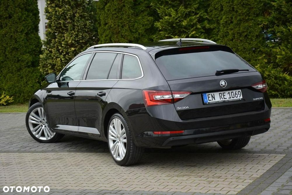 Skoda Superb 2.0 TDI DSG Premium Edition - 5