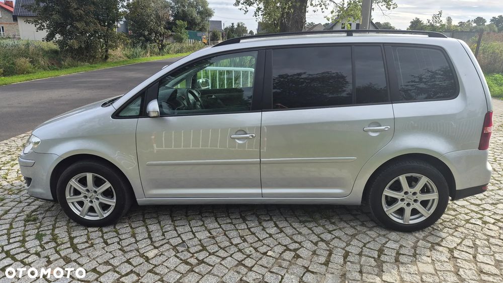 Volkswagen Touran 1.9 TDI Q-Line - 3