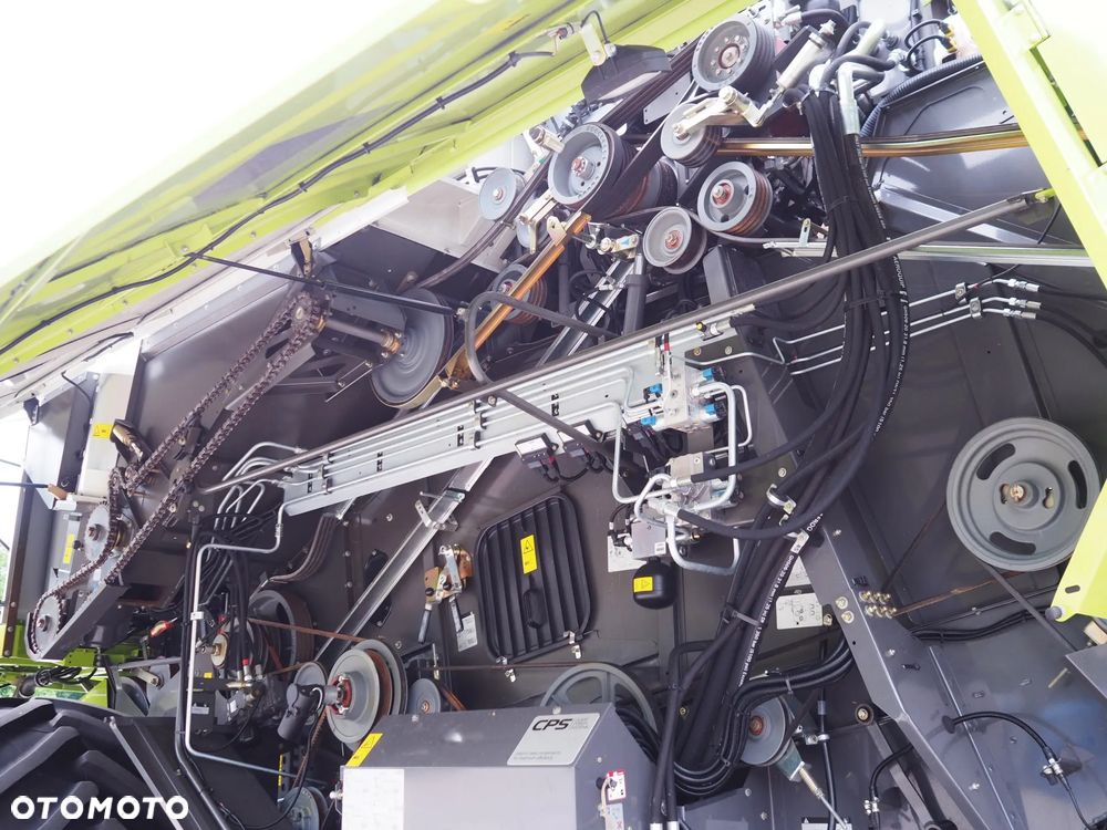Claas Tucano 560 + V620 - 9