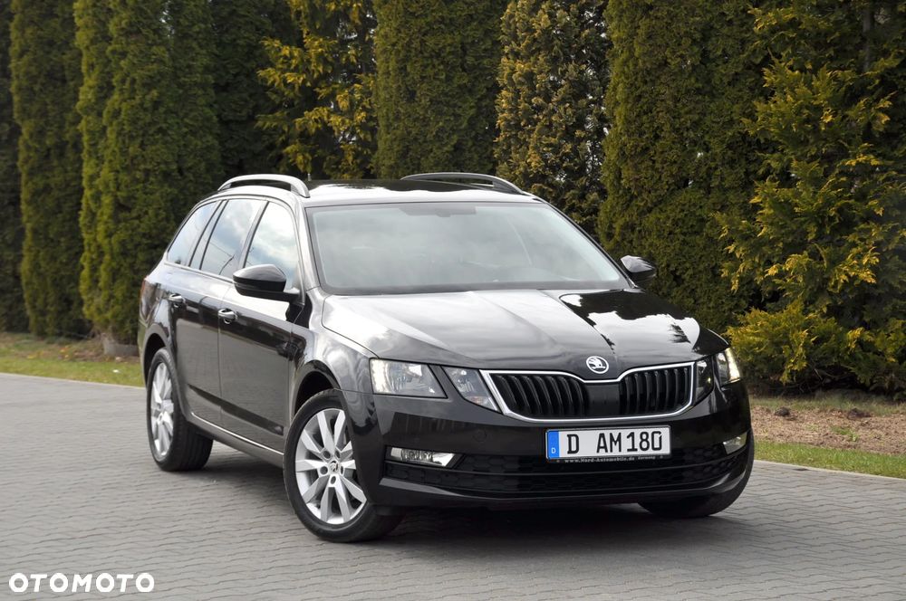Skoda Octavia 2.0 TDI Elegance DSG - 2