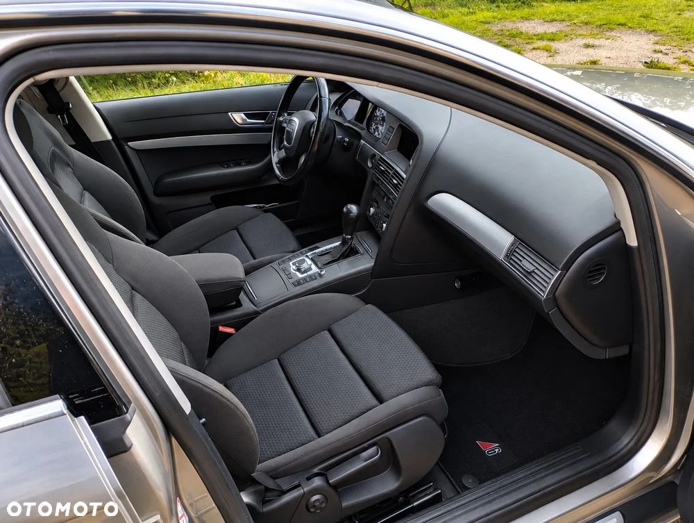 Audi A6 Avant 2.4 multitronic - 8