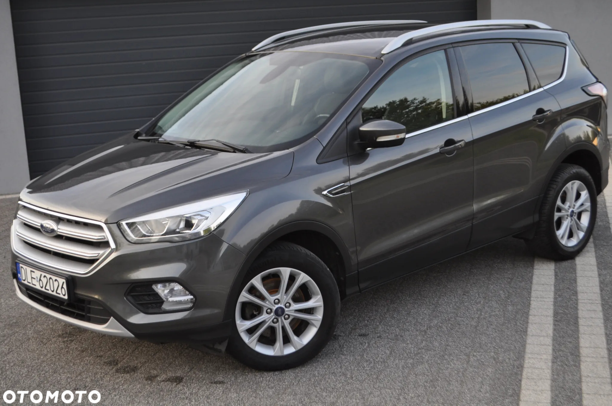 Ford Kuga 2.0 TDCi 2x4 Titanium - 37