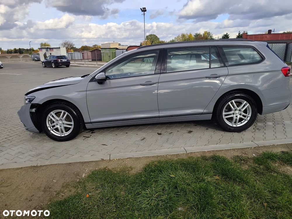 Volkswagen Passat 2.0 TDI SCR Business DSG - 18