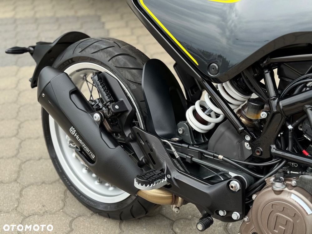 Husqvarna Svartpilen - 15