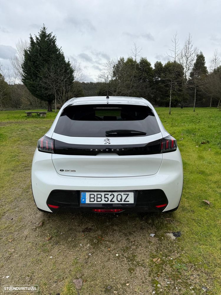 Peugeot e-208 50 kWh Allure - 5