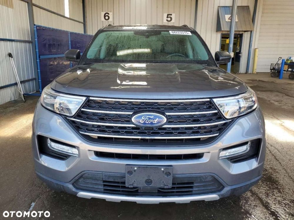 Ford Explorer - 2