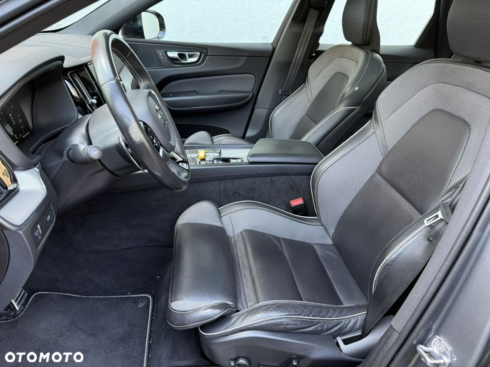 Volvo XC 60 D4 R-Design - 21