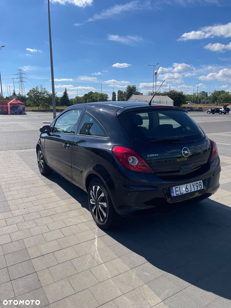 Opel Corsa 1.2 16V Enjoy - 8