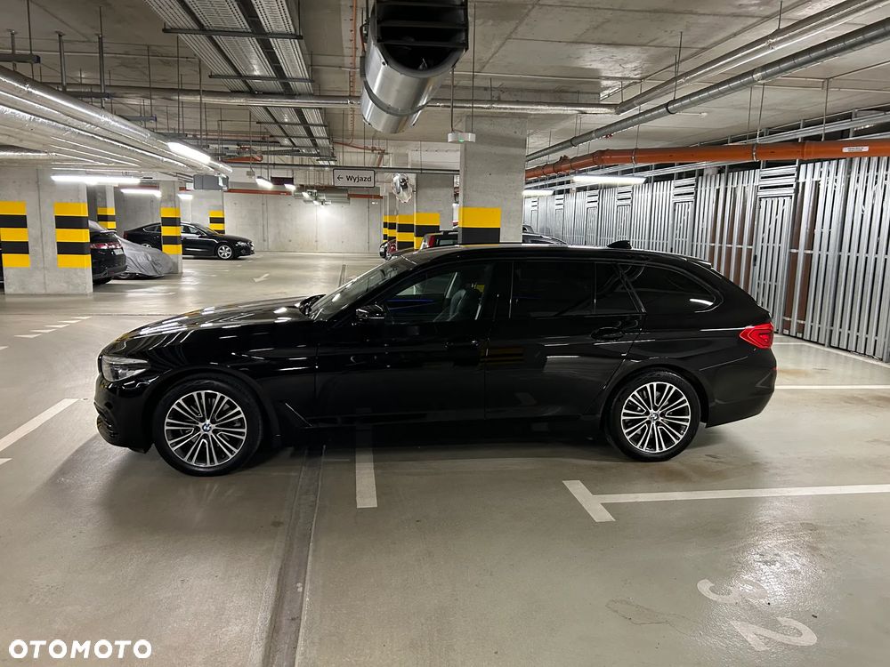 BMW Seria 5 520d xDrive Sport Line sport - 11
