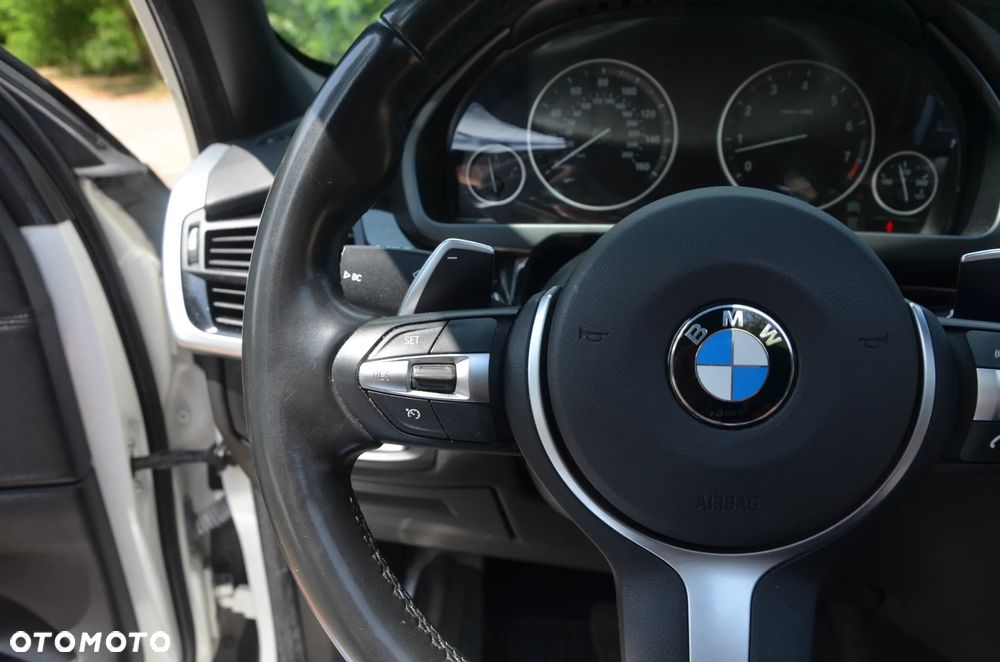 BMW X5 xDrive35i - 19