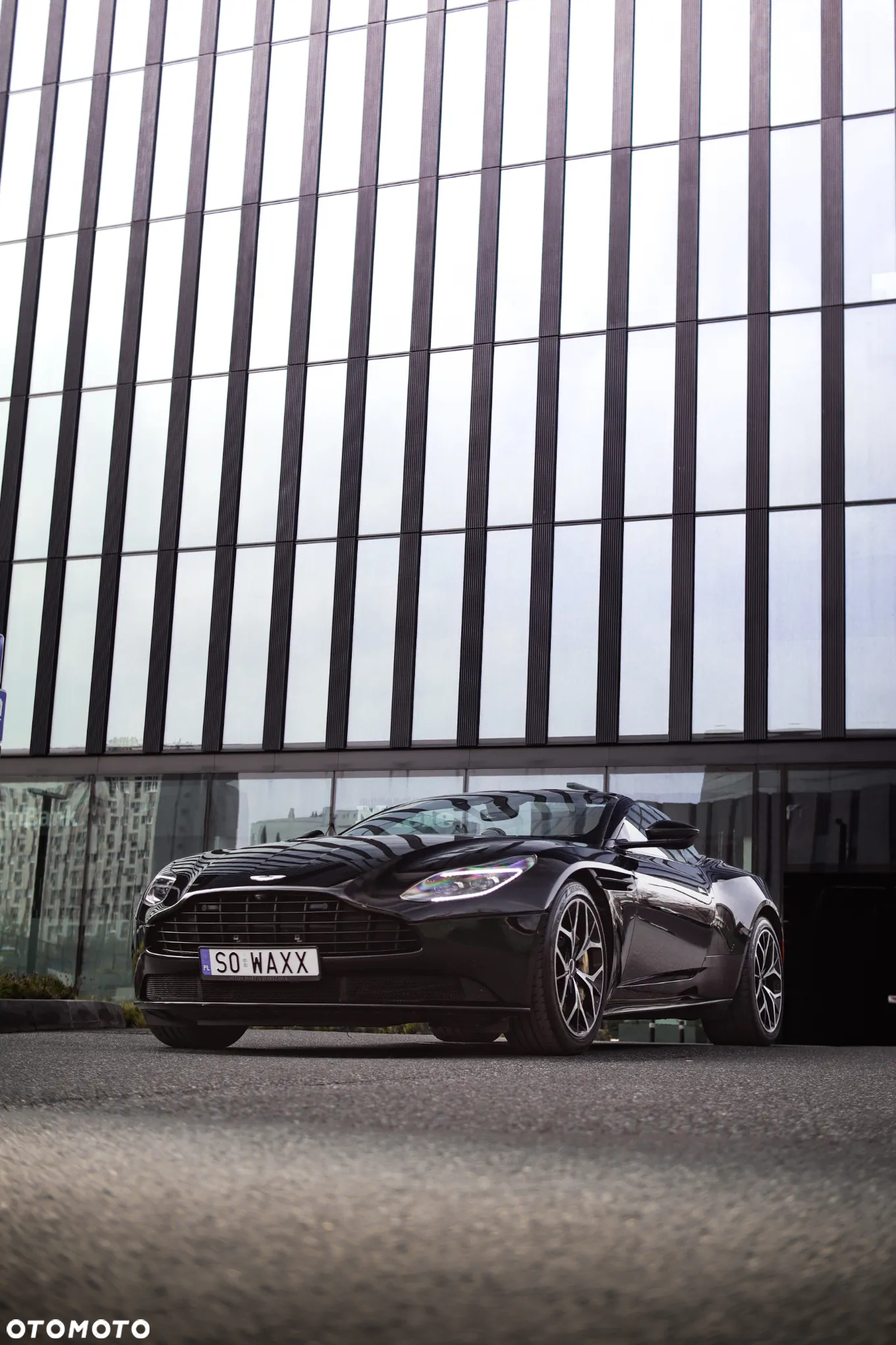 Aston Martin DB11 - 3
