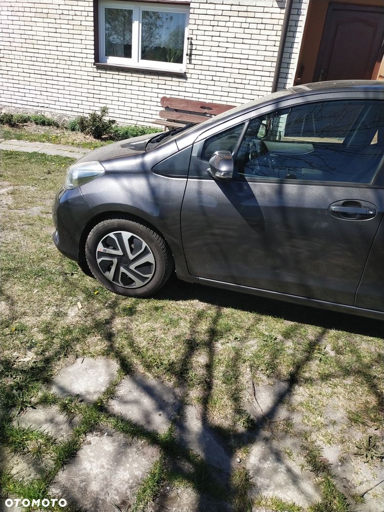 Toyota Yaris - 5