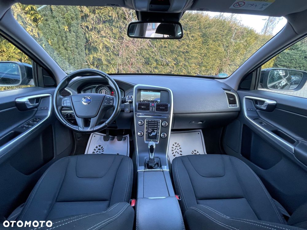 Volvo XC 60 D3 Momentum - 5