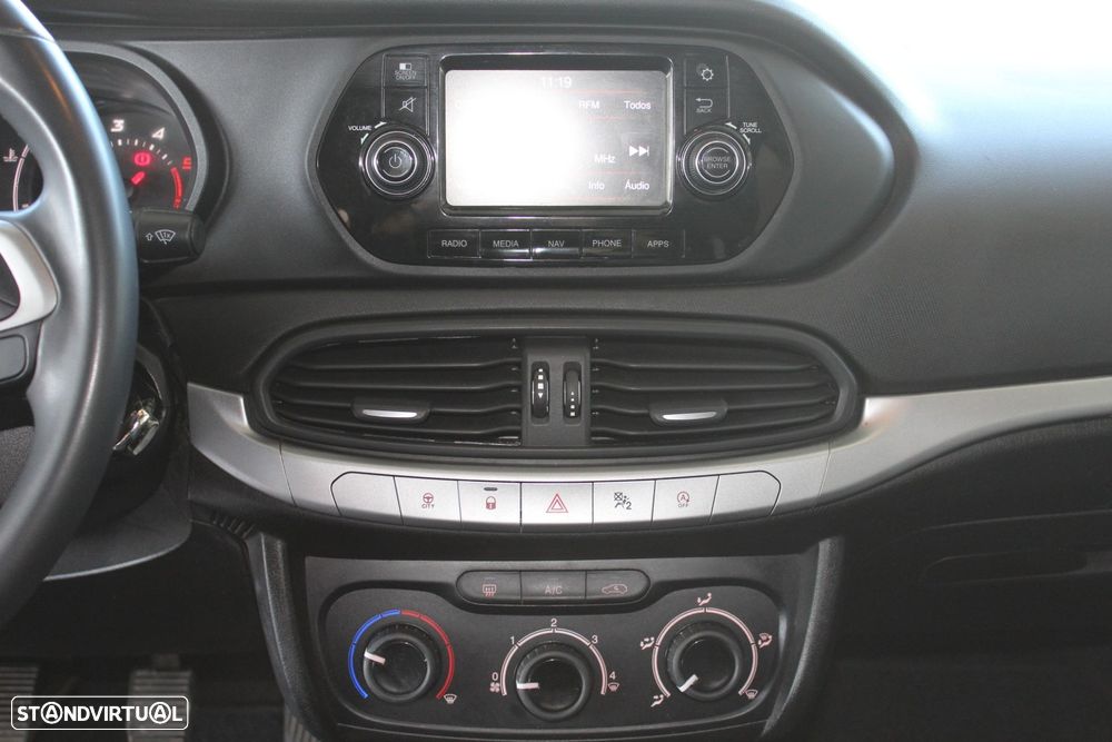 Fiat Tipo Station Wagon 1.3 M-Jet Street - 16