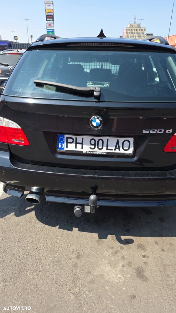 BMW Seria 5 520d Touring - 2