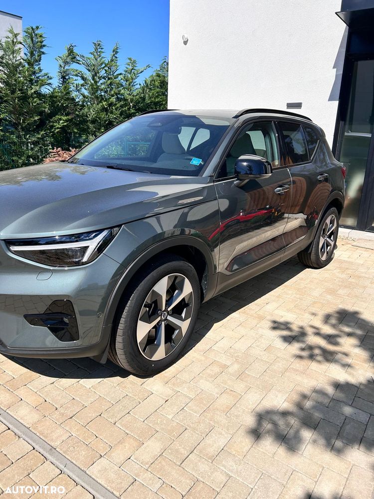 VOLVO XC40 2025 — imagine 2