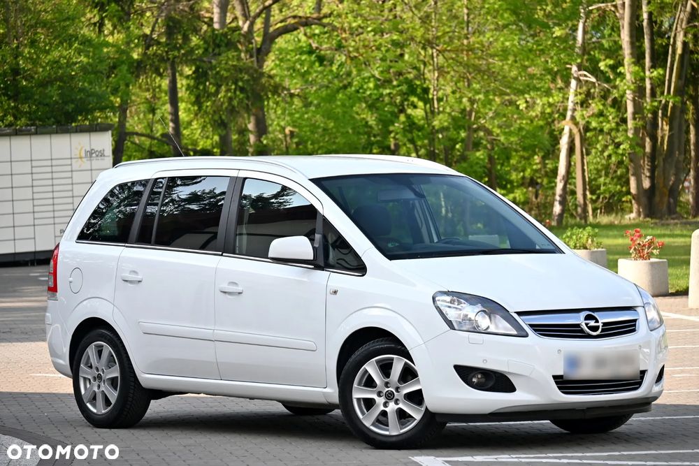 Opel Zafira 1.8 Cosmo - 3
