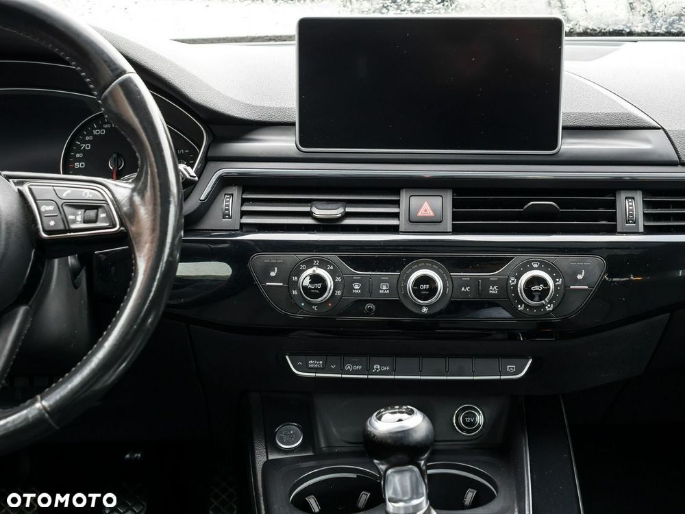Audi A4 Avant 2.0 TDI Sport - 31