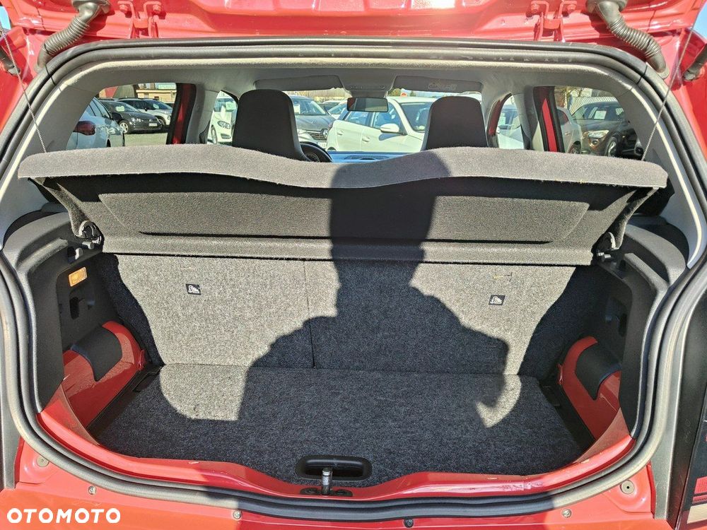 Volkswagen up! 1.0 Beats - 27