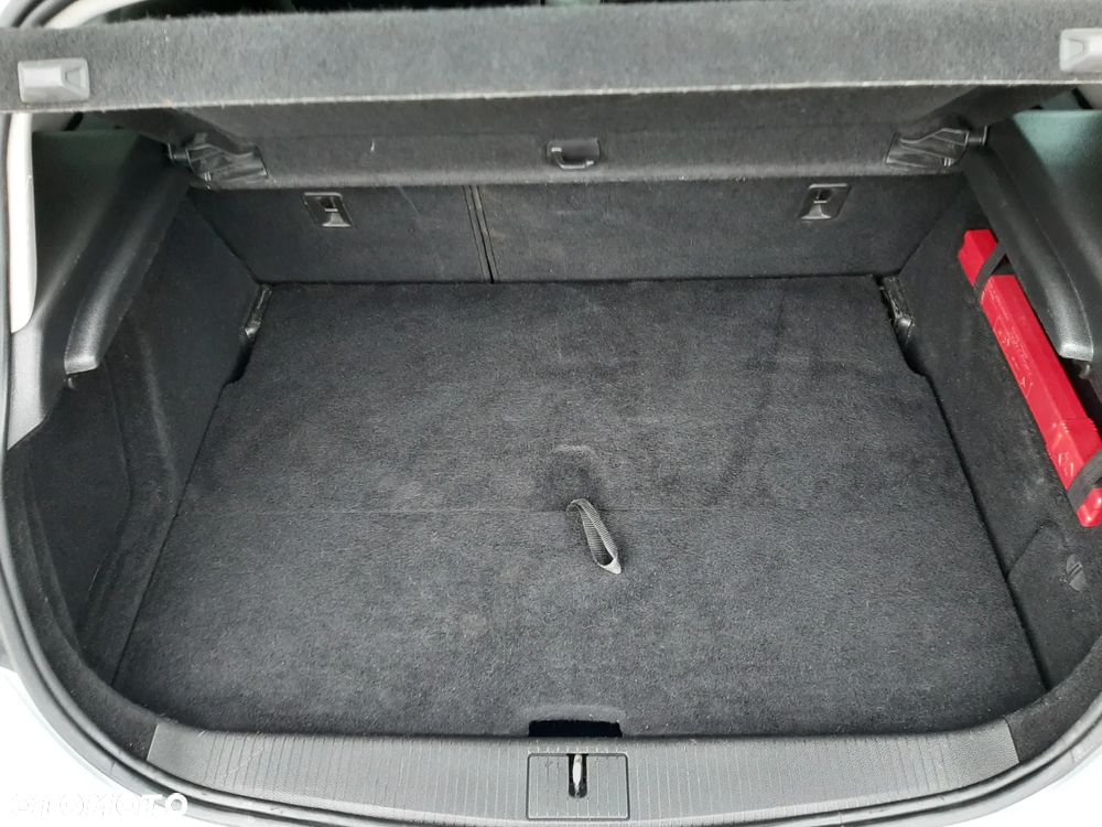 Opel Astra 1.4 Turbo - 17