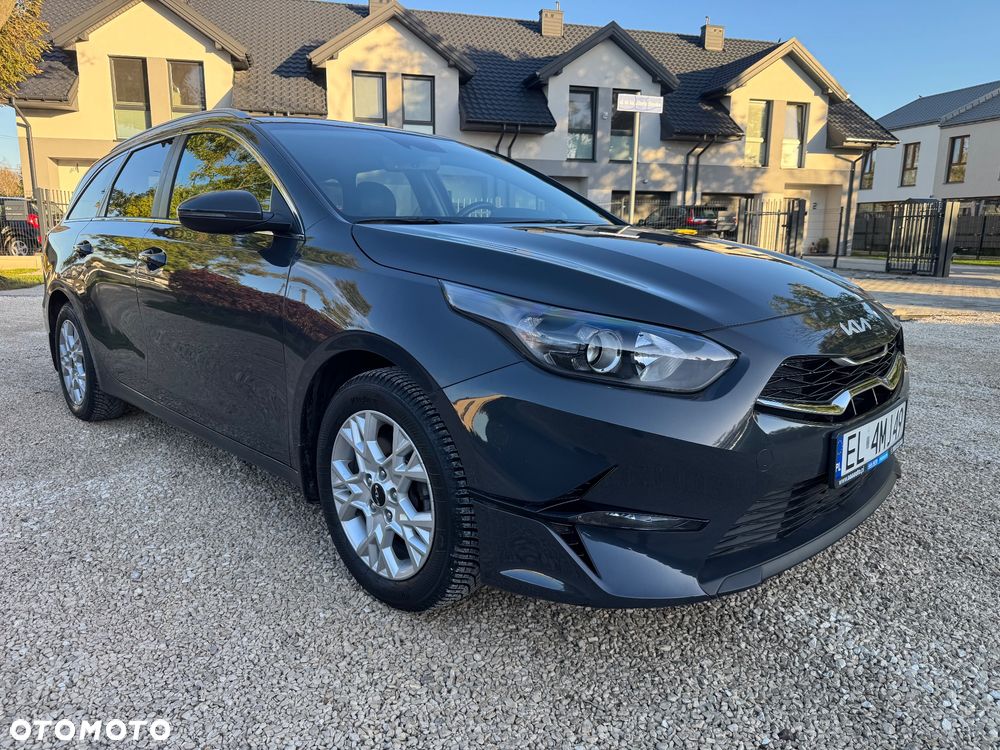 Kia Ceed - 16