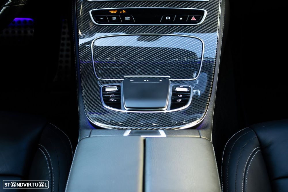 Mercedes-Benz E 300 - 21