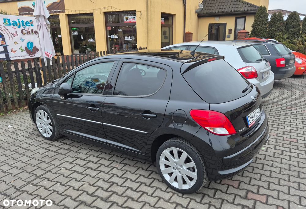 Peugeot 207 - 6
