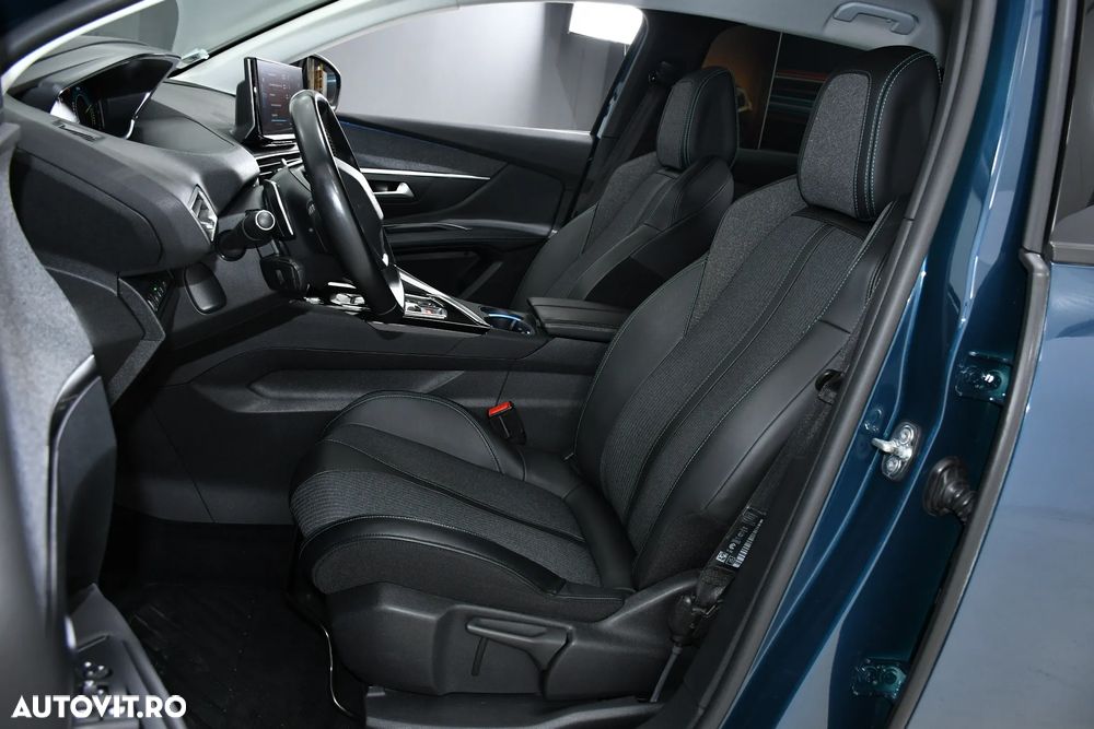Peugeot 3008 Plug-In Hybrid 225 e-EAT8 Allure Pack - 14
