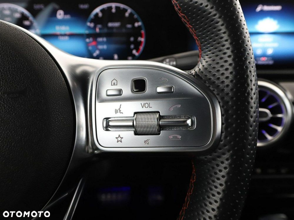 Mercedes-Benz CLA AMG 35 4-Matic 7G-DCT - 35