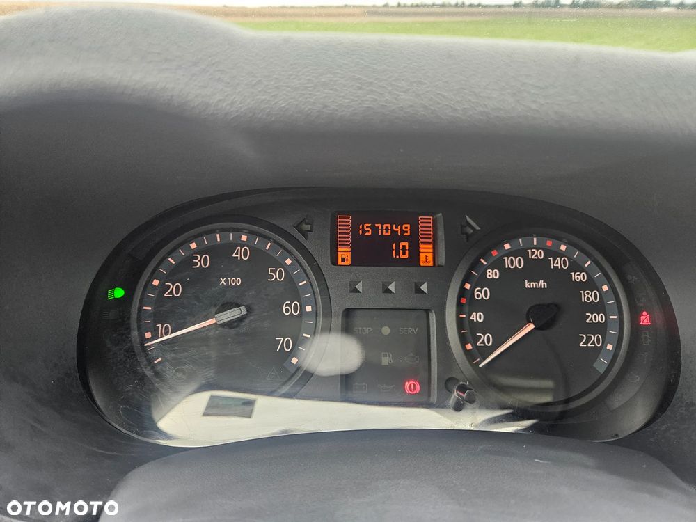 Renault Clio 1.2 16V Campus - 13