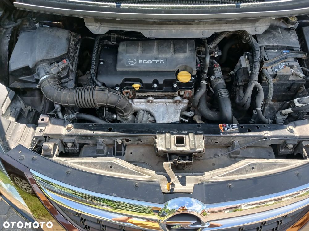 Opel Zafira Tourer 1.4 Turbo Business Innovation - 21