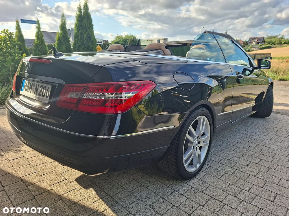 Mercedes-Benz Klasa E 200 CGI BlueEffICIENCY - 8