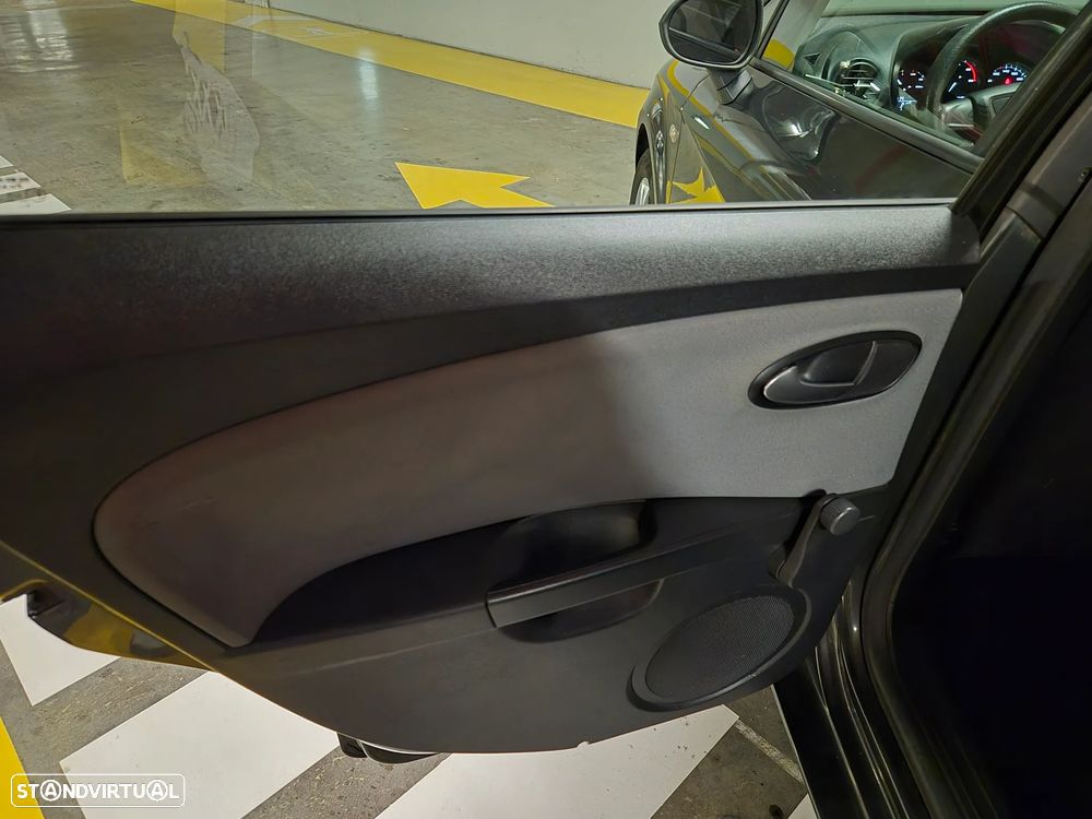 SEAT Leon 1.6 TDI DPF E-Ecomotive Style - 26