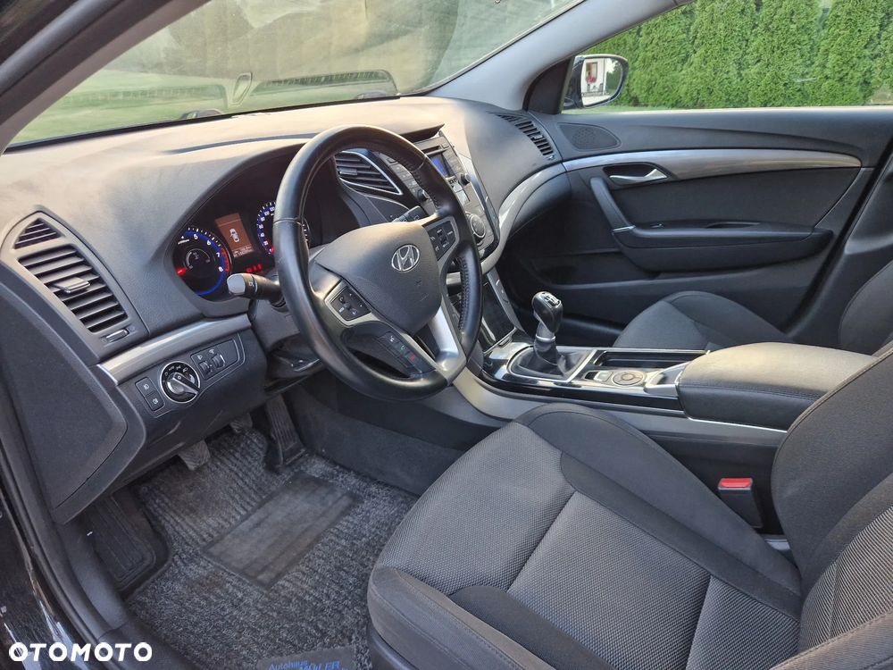 Hyundai i40 i40cw 1.6 Fifa World Cup Edition - 27