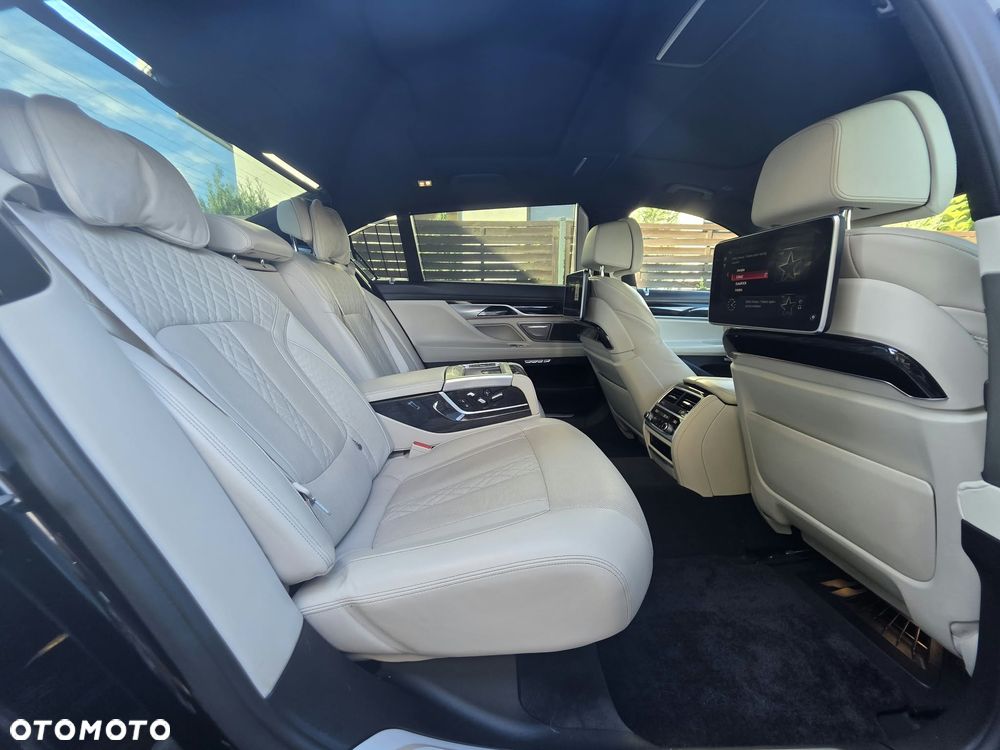 BMW Seria 7 - 22
