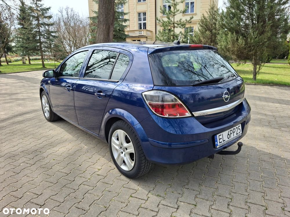 Opel Astra - 4