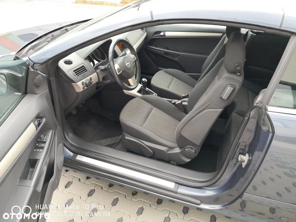 Opel Astra 1.8 Edition - 10