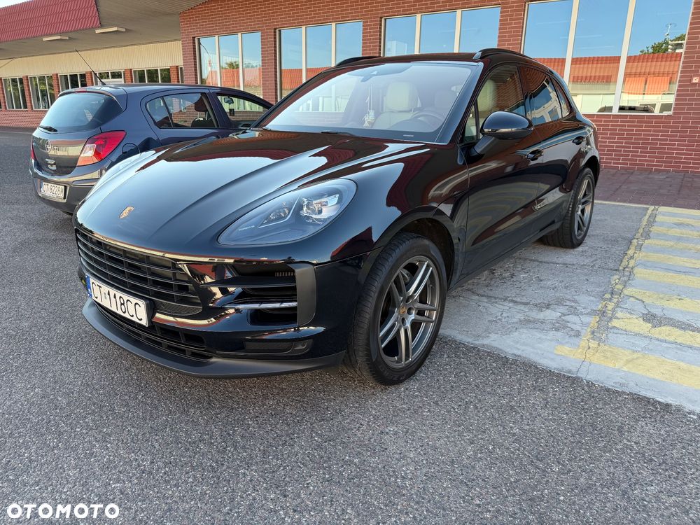 Porsche Macan - 1