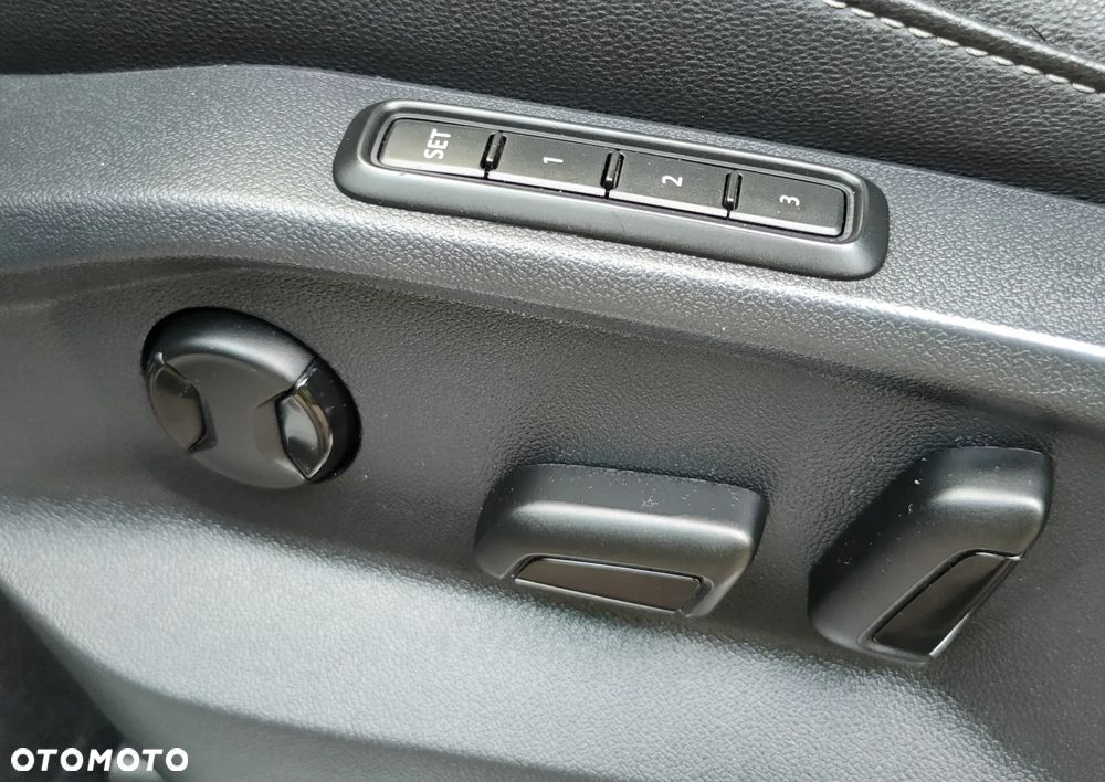 Volkswagen Tiguan - 26