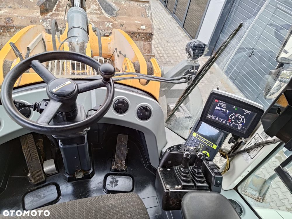 Liebherr L576 XPOWER - 8