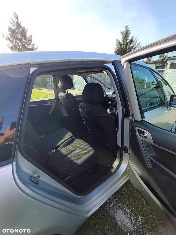 Citroën C4 Picasso - 11