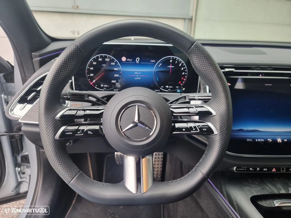 Mercedes-Benz E 300 de 9G-TRONIC AMG Line - 13