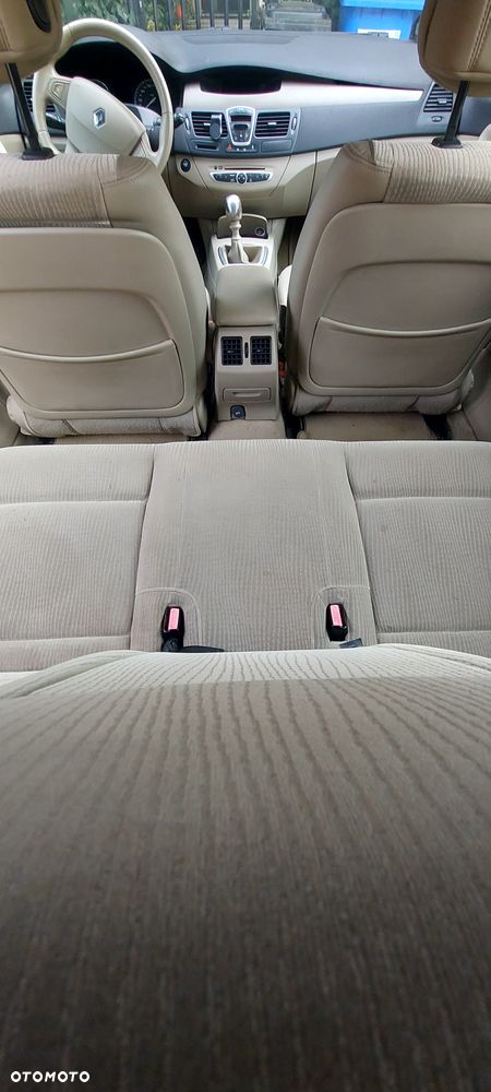 Renault Laguna 2.0 Privilege - 11