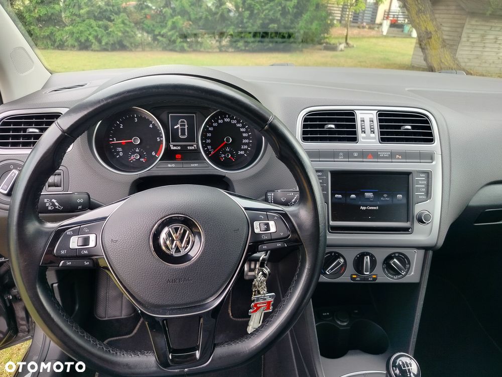Volkswagen Polo - 6