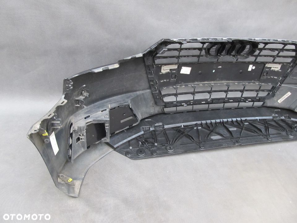 Zderzak przedni Audi A4 B9 15 - 19 Pdc-6 + Atrapa Lakier LZ7S - 16